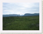 Walk in to Western Brook Pond * 2592 x 1944 * (1.25MB)